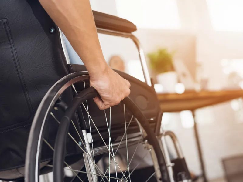 O femei este anchetată după ce și-a ținut copilul într-o cușcă. Acesta ar avea și handicap - Foto: Profimedia Images (imagine cu rol ilustrativ)