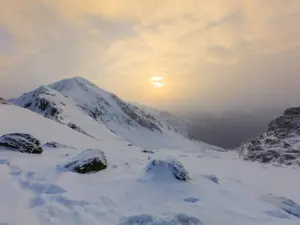 Atenție! Risc însemnat de avalanșe în munții Făgăraș si Rodnei. La Bâlea Lac zăpada e de 1,3 m - Foto: Profimedia Images/ Imagine cu caracter ilustrativ