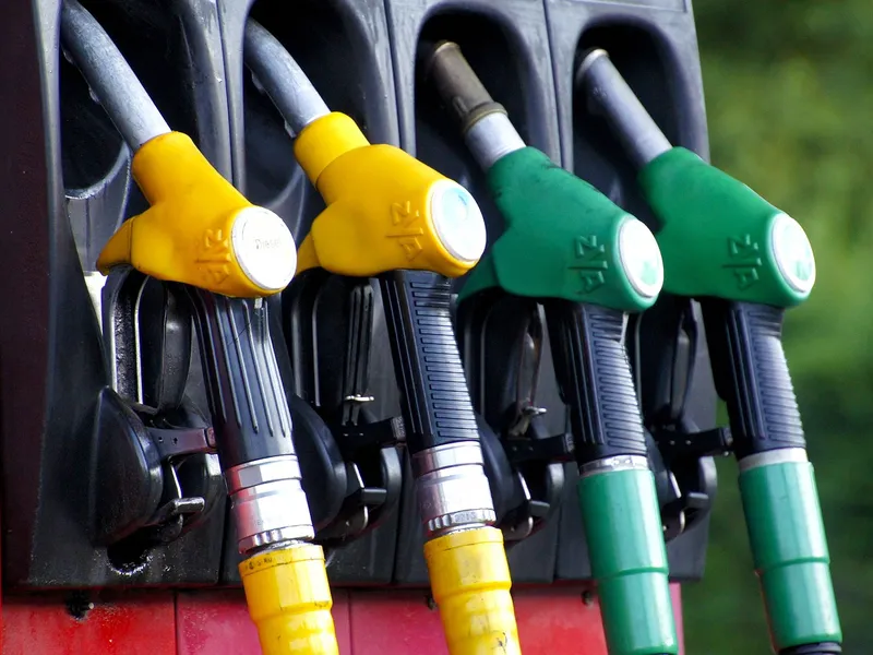 Guvernul a decis prelungirea compensării prețului la carburanți cu încă trei luni - FOTO: Pixabay