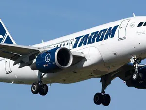 Avion TAROM/FOTO: TAROM