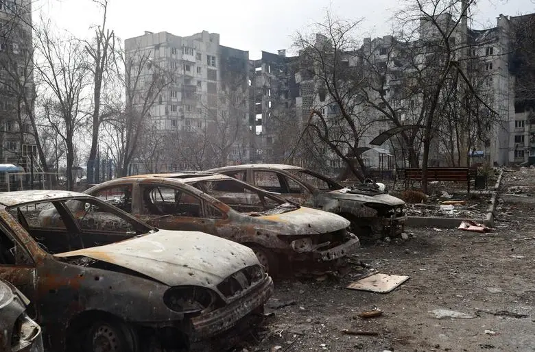 FOTO Noi imagini din satelit arată zeci de blocuri întregi distruse în centrul orașului Mariupol/FOTO: bbc