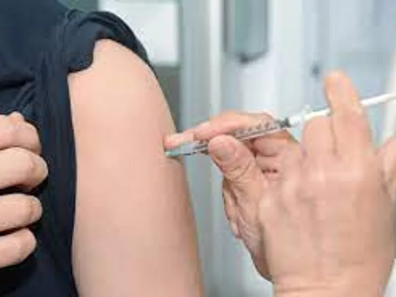 Polonia începe din septembrie administrarea celei de-a treia doze de vaccin /Foto: yahoo