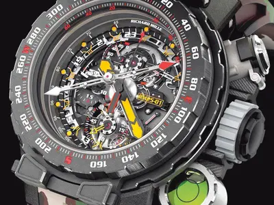 Richard Mille RM 25-01 Tourbillon Adventure este un fel de briceag elvețian al ceasurilor