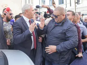 Legăturile interlopilor cu politica: Dragnea, păzit de "sportivi" la un termen de judecată în 2017 Foto: INQUAM Photos/ Octav Ganea