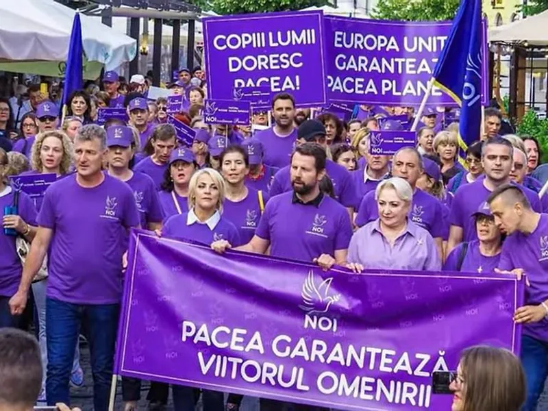 Fostul premier PSD Viorica Dăncilă a participat, duminică, la Brașov, la Marșul Păcii, un eveniment de noua sa formațiune politică, Partidul Națiune Oameni Împreună (NOI). / Foto: captură video