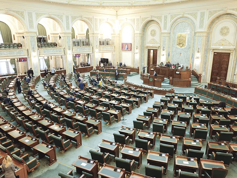 MULTE SCAUNE Lupta pentru un loc în Parlament se încheie pe 6 decembrie - Foto: INQUAM PHOTOS/ George Călin