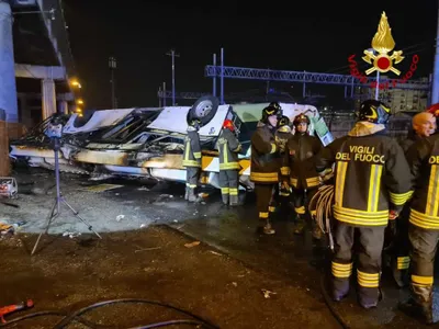 Accident horror, la Veneția. Un autocar a sărit de pe un pod și a explodat, peste 20 de morți - Foto: Profimedia Images