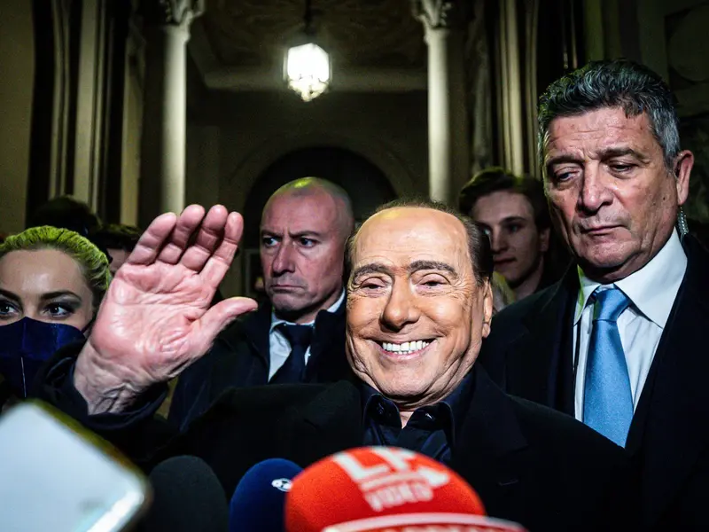 Silvio Berlusconi, în februarie 2023  (prim plan) - Foto: Profimedia Images