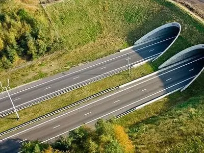 Tunel autostradă / Foto: ziuacargo.ro