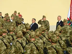 Nu este prea clar dacă Viktor Orban vrea să modernizeze armata ungară sau să-i îndepărteze pe ofițerii care au legături bune cu NATO Foto: profimediaimages.ro