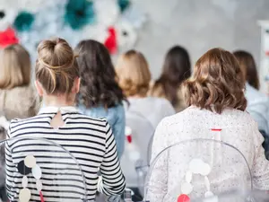 Clase întregi de liceu, specializare agronomie, mediu, turism ocupate cu elevi de nota 3 și 4 FOTO: PEXLES / Daria Shevtsova