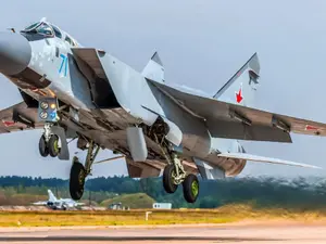 De ce mută Putin avioane MiG-31, capabile să lanseze rachete hipersonice Kinjal, în Belarus. Care sunt intențiile Rusiei