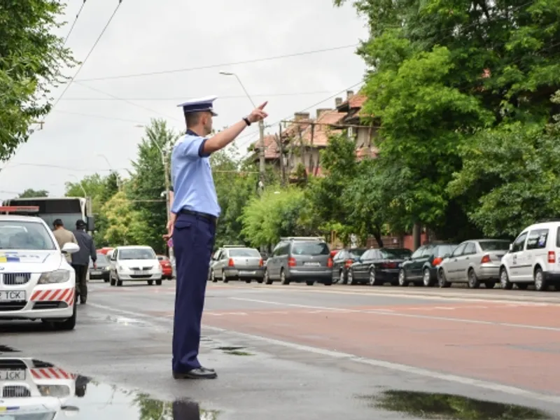 Polițist de la Rutieră/FOTO: politiaromana.ro