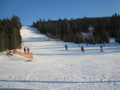 Ski Pass unic, pentru 12 pârtii de schi din şase zone diferite ale judeţului Harghita. / Foto: zigzagpeharta.ro