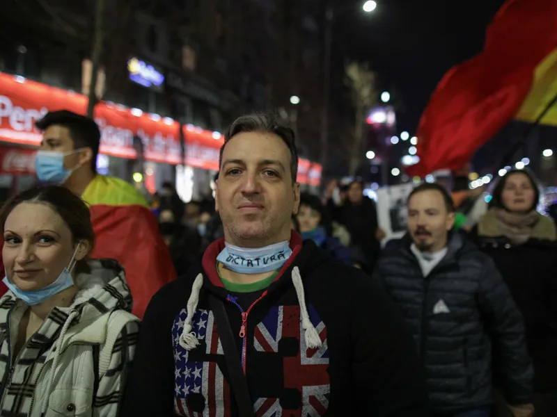 Cum s-a desfășurat a treia zi consecutivă de proteste împotriva restricțiilor COVID în București. / Foto: Inquam Photos / Octav Ganea