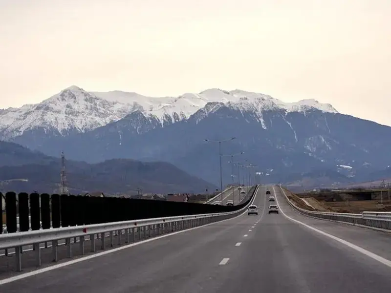 După 20 de ani de promisiuni, Autostrada Ploiești–Brașov nu e gata nici pe hârtie. Nou termen, 2033? - Foto: INQUAM PHOTOS/ Alex Nicodim - Imagine cu rol ilustrativ