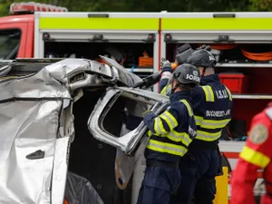 ISU Dâmbovița: Trafic blocat pe ambele sensuri, accident MORTAL între o căruță și o autoutilitară - FOTO: Profimedia(imagine cu sens ilustrativ)