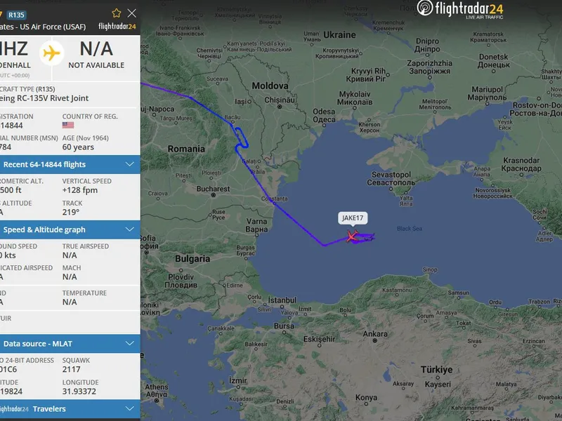 Avioane F-16 și Mirage-2000, în Ucraina. SUA trimit un Rivet Joint prin România - Foto: FlightRadar24