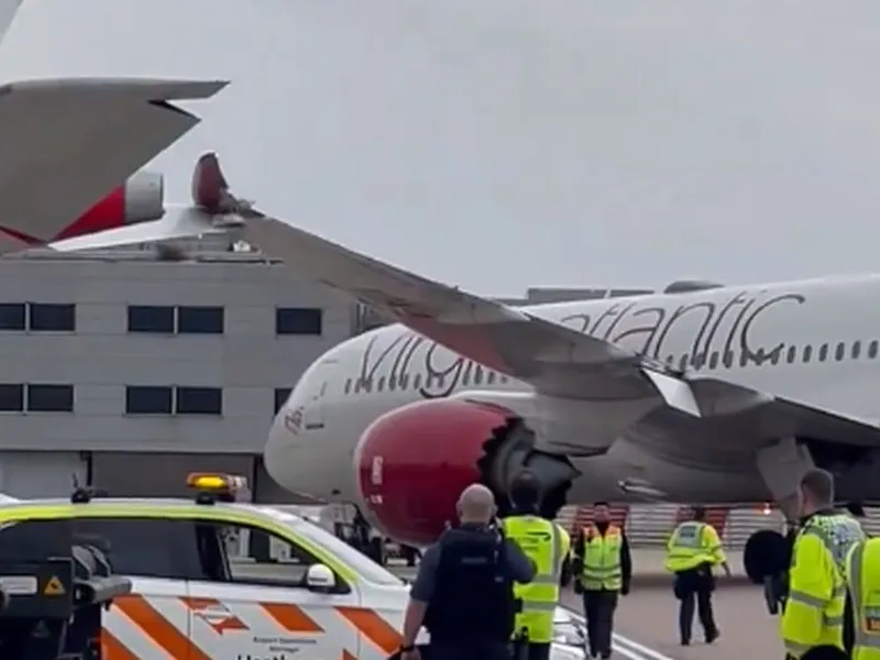 VIDEO Care este marele aeroport european pe care s-au ciocnit recent două avioane - Foto: captură video X/Rob Boyd, Esq