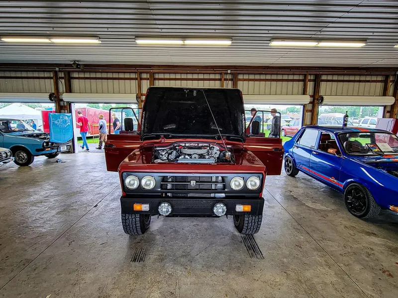 În perioada 12-13 mai, în cadrul show-ului auto Carlisle Import & Performance Nationals din Pennsylvania a avut loc prima expoziție de mașini clasice românești din SUA - Foto: Facebook/Eduard Palaghita