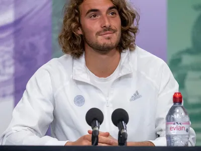 Stefanos Tsitsipas a spus că amână vaccinarea până în ulștimul moment. FOTO: Facebook