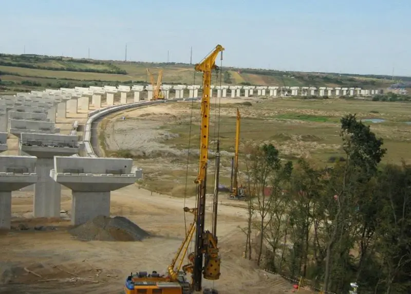 VIDEO 8 ani pentru reluarea lucrărilor pe 28 km din Autostrada Transilvania. Stadiu: 70%. Gata: 2023 / bihon