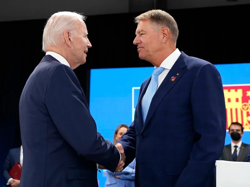 Klaus Iohannis participă la reunirea extraordinară a Forbatului B9. Se va întâlni cu Joe Biden - FOTO: Profimedia Images