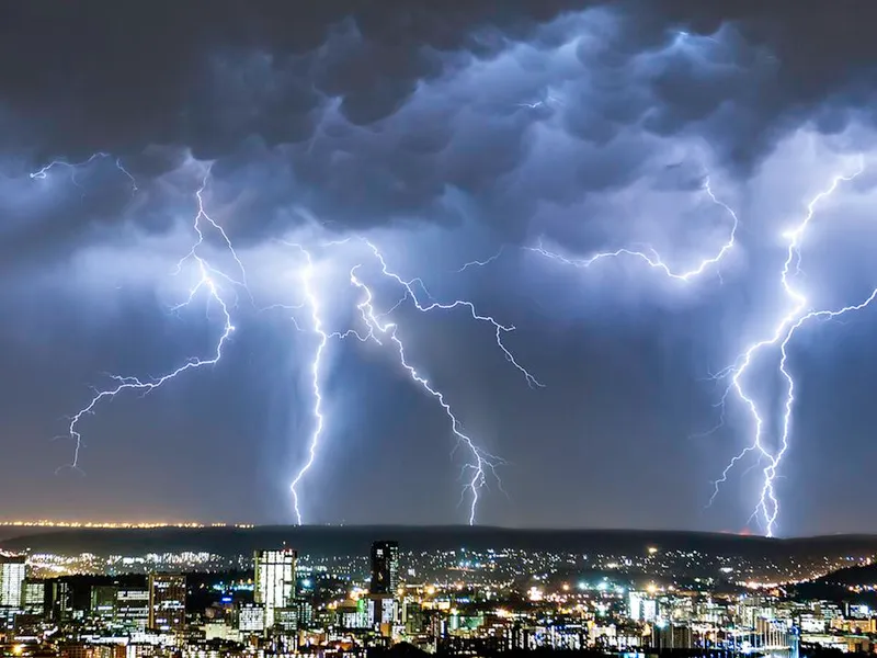 Instabilitate atmosferică până sâmbătă, la ora 23:00/Foto: facebook