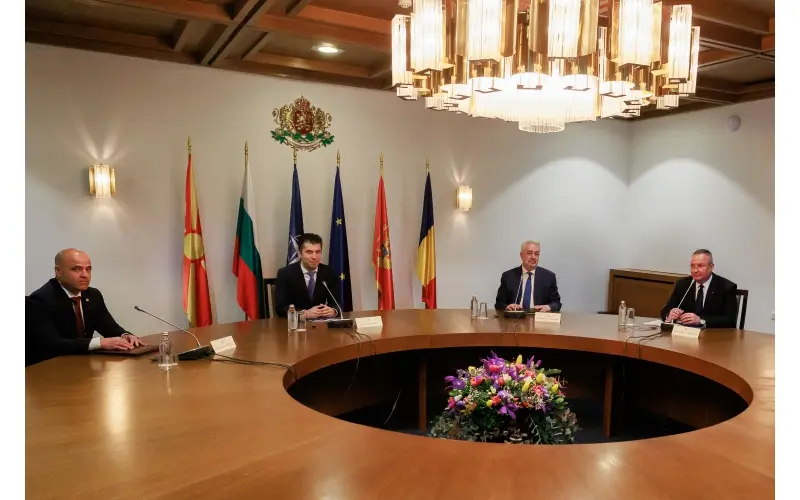 Ciucă, la reuniunea șefilor de Guvern ai statelor aliate NATO din Europa de Sud-Est/ FOTO: gov.ro