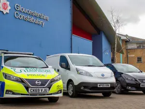 Mașinile electrice, o problemă pentru polițiștii din UK: Pierd timp stând la încărcat. / Foto: carscoops.com