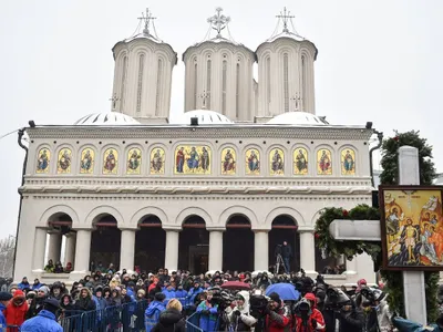 Calendarul bisericesc ortodox are aplicație pe telefonul mobil - Foto: Facebook/Agenția de Știri Basilica (cu rol ilustrativ)