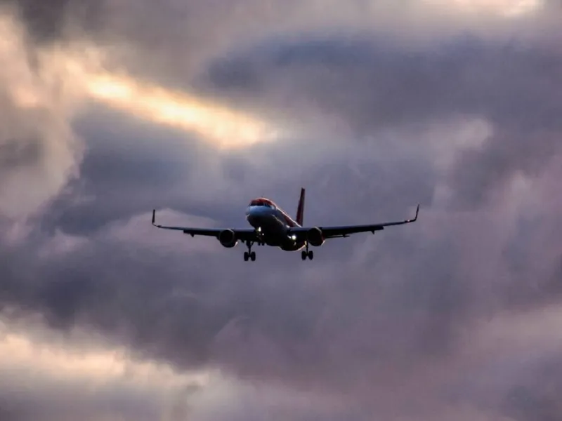 Momente de groază la bordul unui avion.- Foto: freepik.com (rol ilustrativ)