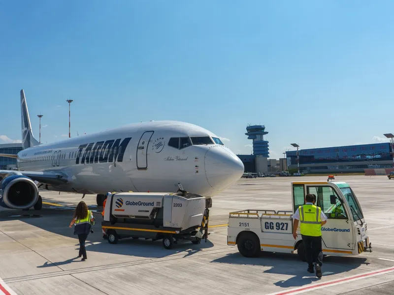 METEO. Un avion nu a putut să aterizeze la Timișoara. Unde au ajuns pasagerii? - Foto: Profimedia Images (rol ilustrativ)