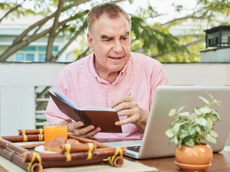 Câți ani trebuie sa fi muncit un pensionar pentru o pensie cu 1000 lei mai mare la recalculare? - Foto: Freepik