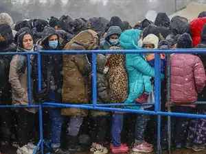 Guvernul irakian își mută migranții de la granița cu Belarus/foto: eunews