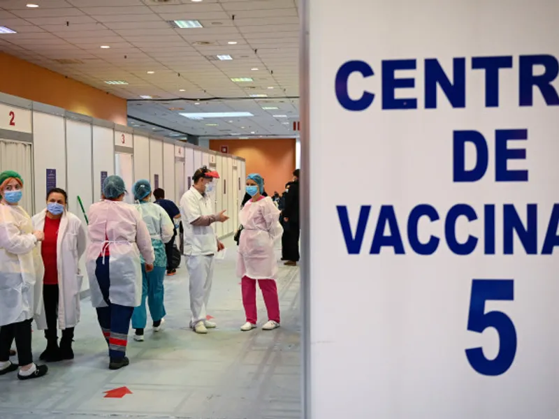 Rata de vaccinare anti-COVID a depășit 43% din populația eligibilă în București. / Foto: digi24.ro