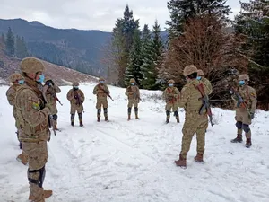 Tinerii români care doresc să se antreneze militar vor încasa lunar și bani de la MAPN/FOTO: Facebook/ArmataRomana