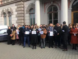 Unul din protestele de vineri ale magistraților Foto: Facebook Cristi Danileț