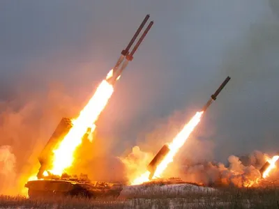 Bombe cu dispersie lansate de TOS-2 MLRS rusești-Foto: Forțele Armate Ruse