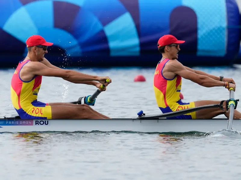 Canotorii Florin Arteni și Florin Lehaci s-au calificat în finala probei de dublu rame - Foto: Profimediaimages.ro