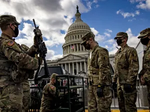 Militari din Garda Națională și Capitoliul SUA/FOTO: Getty