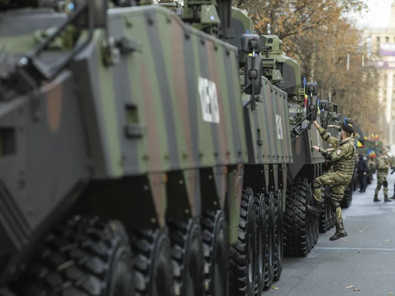 Ce nu s-a văzut la televizor din parada militară de 1 Decembrie. Foto Inquam Photos/George Călin