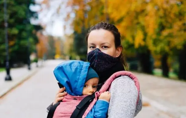 Bebelușii născuți în pandemie prezintă întârzieri în dezvoltare /foto: studyfindings