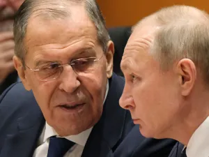 Putin și Lavrov, pe „lista neagră” a sancțiunilor SUA. Nu vor mai putea să pună piciorul în State. / Foto: politico.eu