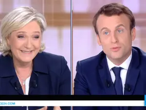 Marine le Pen și Emmanuel Macron, în dezbaterea din 2017. Sursă: Captură video France 24