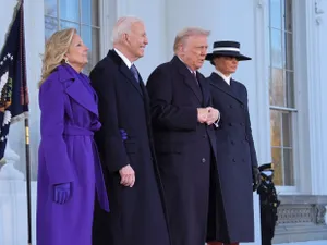 Președintele Joe Biden și prima doamnă Jill Biden îi întâmpină pe președintele ales Donald Trump și Melania Trump la Casa Albă - Foto: Profimedia Images