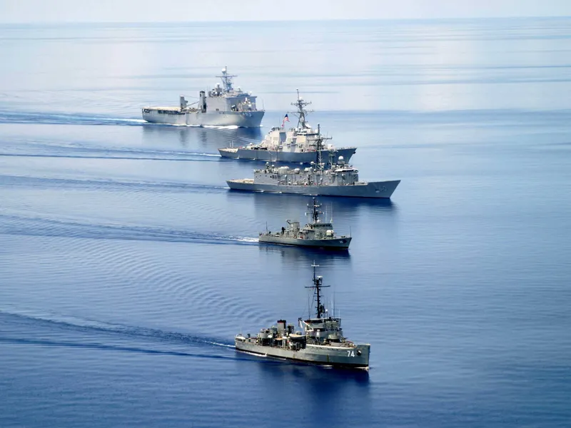 Exerciții de război în Marea Chinei de Sud. SUA, Filipine și Japonia, demonstrații de forță - Foto: U.S. Navy-William Contreras