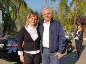 Foto: Alături de Liviu Dragnea. Facebook.com/Roxana Pațurcă