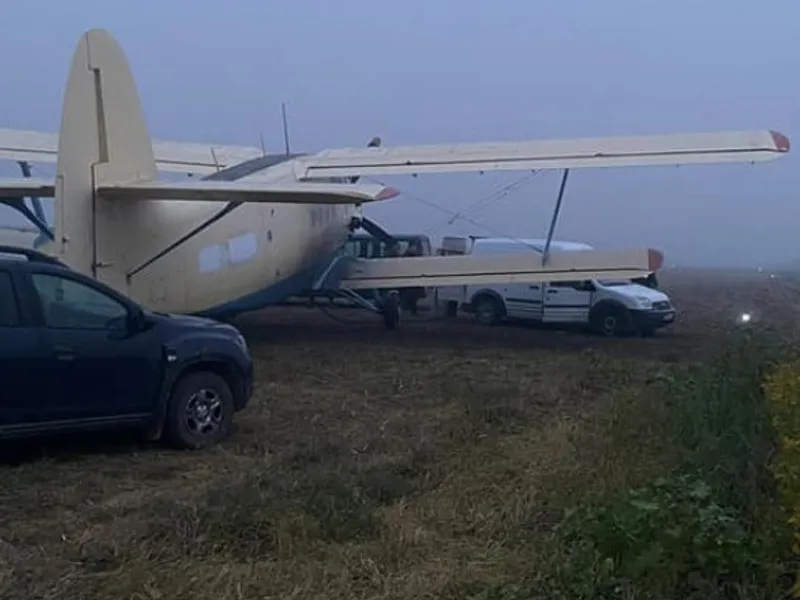 Un avion AN 2 care adusese țigări de contrabandă în România, capturat în Moldova Foto: Poliția de Frontieră din Moldova