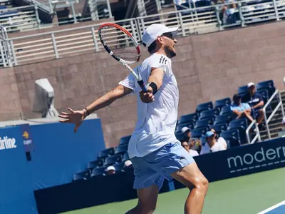 Dominic Thiem s-a retras în turul doi aucând dureti abdominale Foto: Facebook